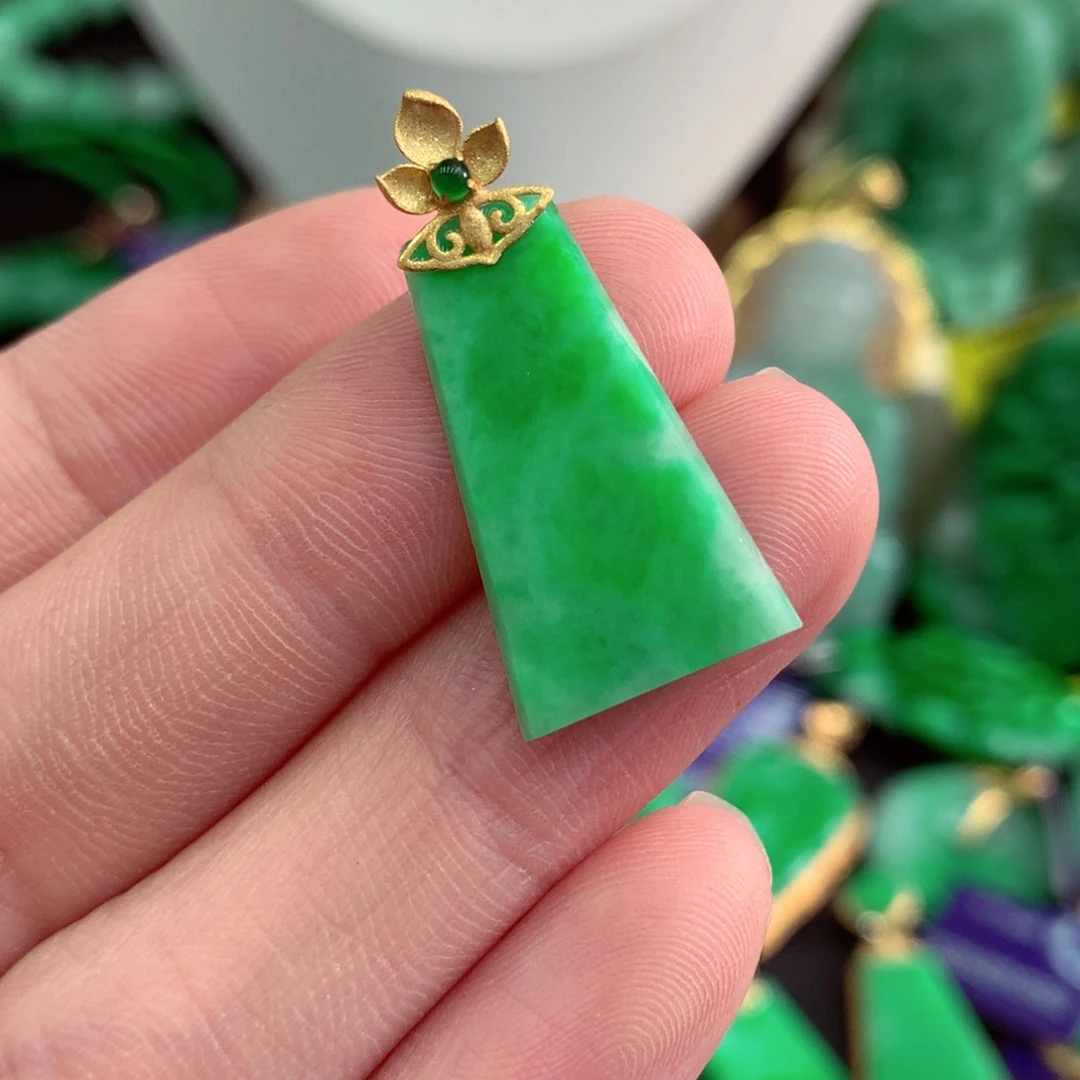 翡翠18K金镶嵌吊坠(不含链)