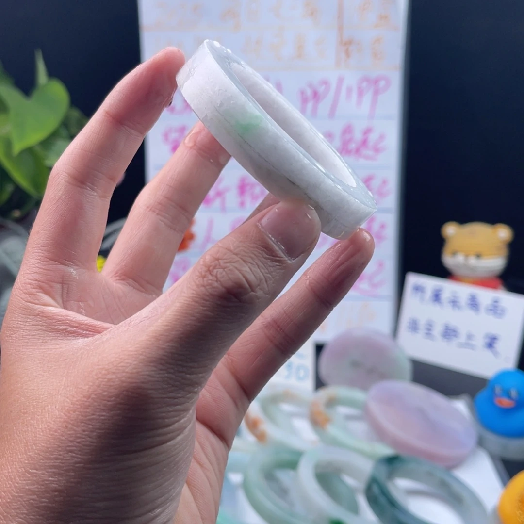 【闪购商品】定制翡翠手镯未镶嵌
