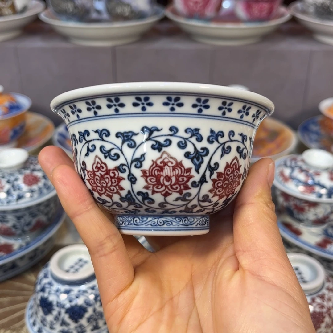 永乐青花釉里红缠枝莲大压手