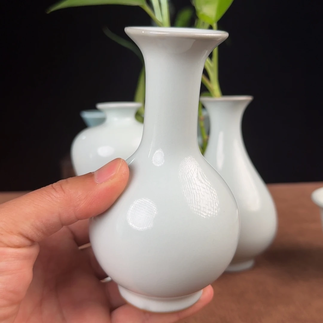 瓷杯子汝瓷月白长颈瓶微瑕