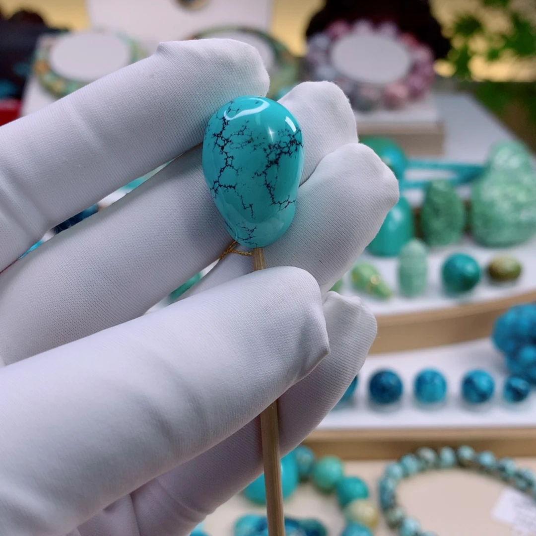 未镶嵌绿松石珠宝奇石