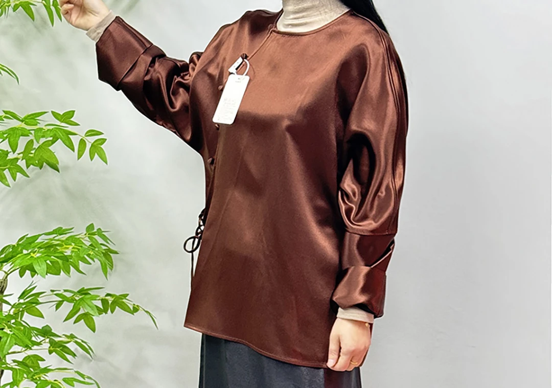 预锦丝韵100桑蚕丝60贵妇皮香云纱美拉德包扣毛衫上衣