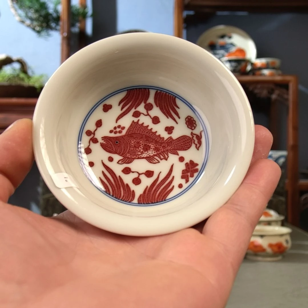 全红釉里红鱼藻主人杯