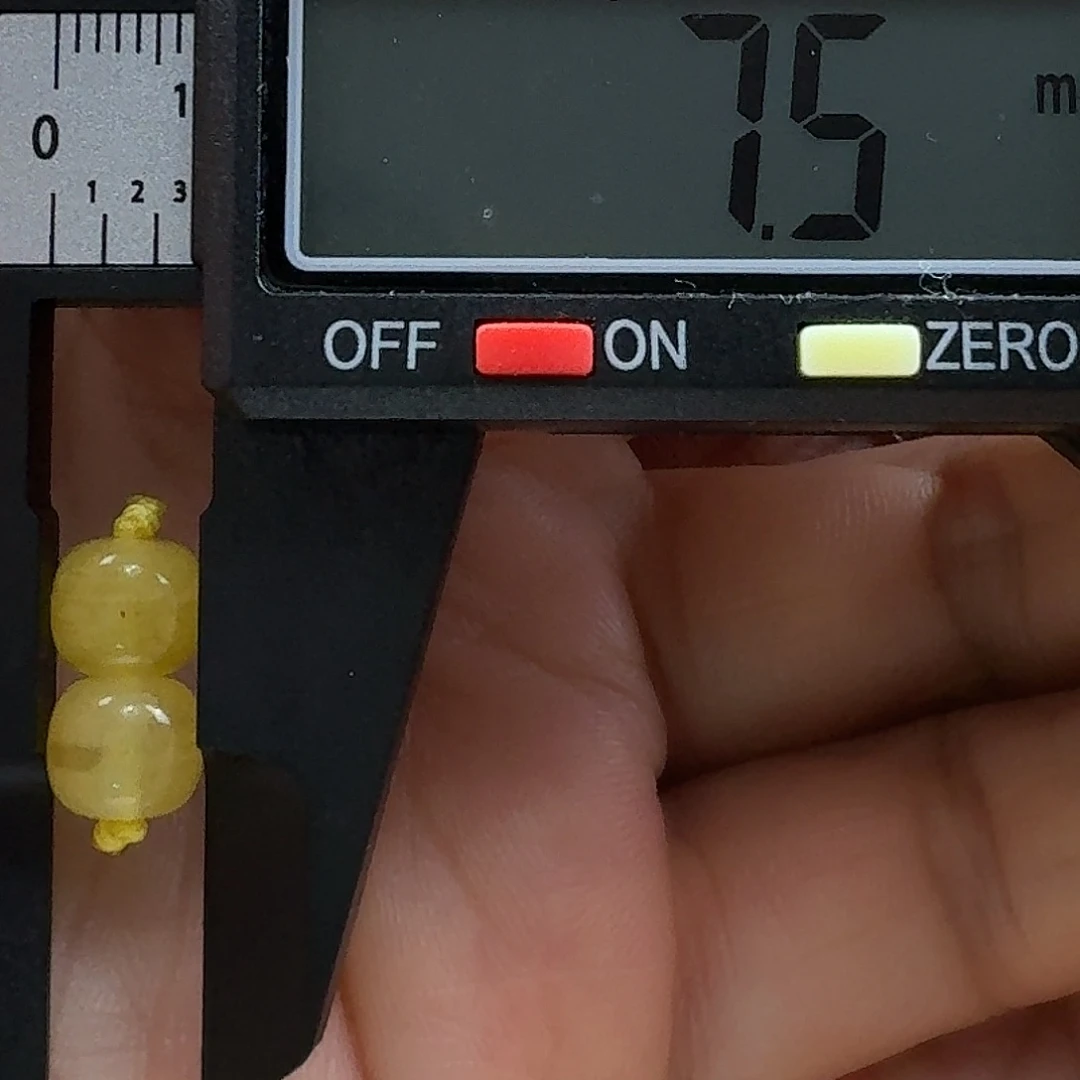 蜜蜡未镶嵌裸石12杂