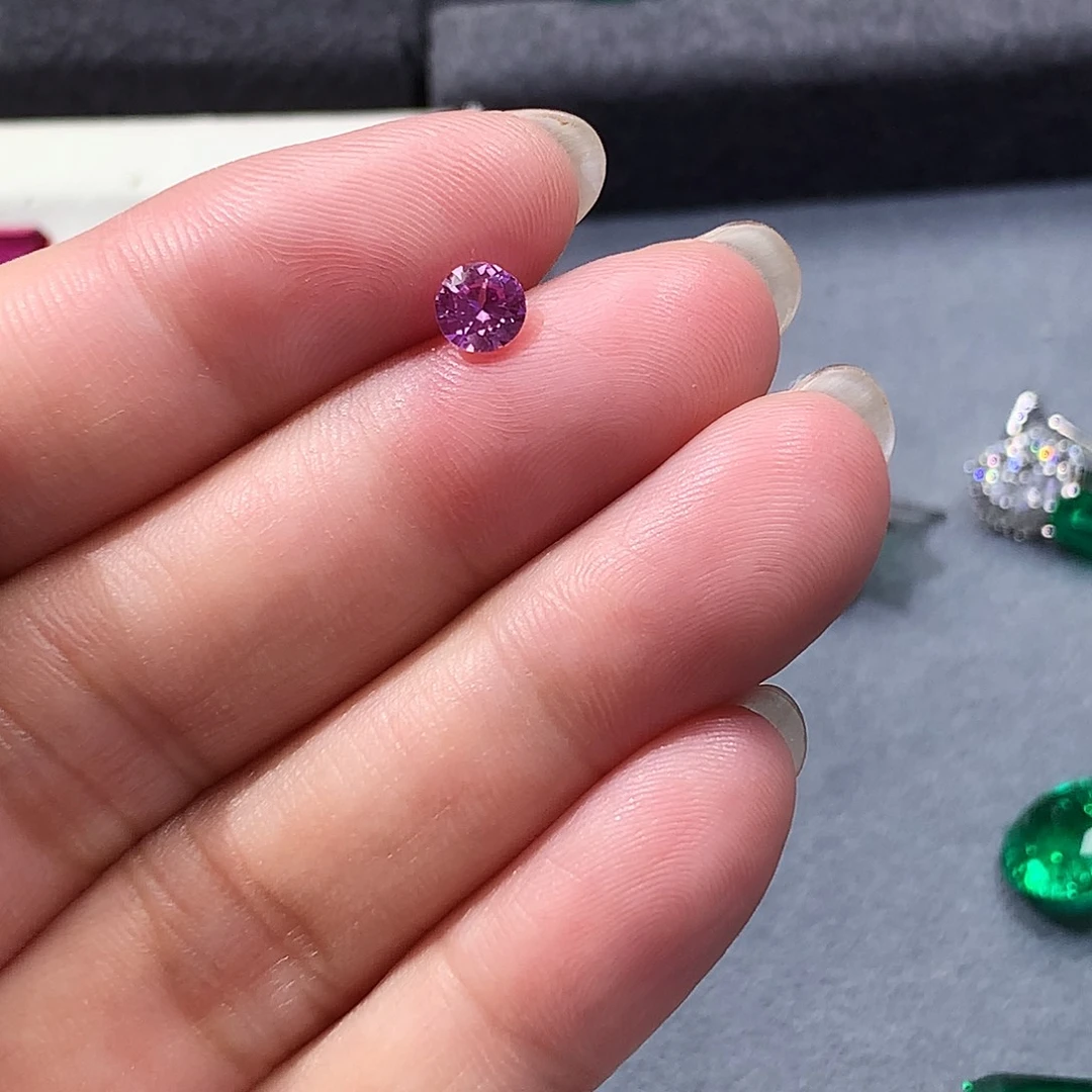 超***猫合成（培育）蓝宝石颈饰未镶嵌