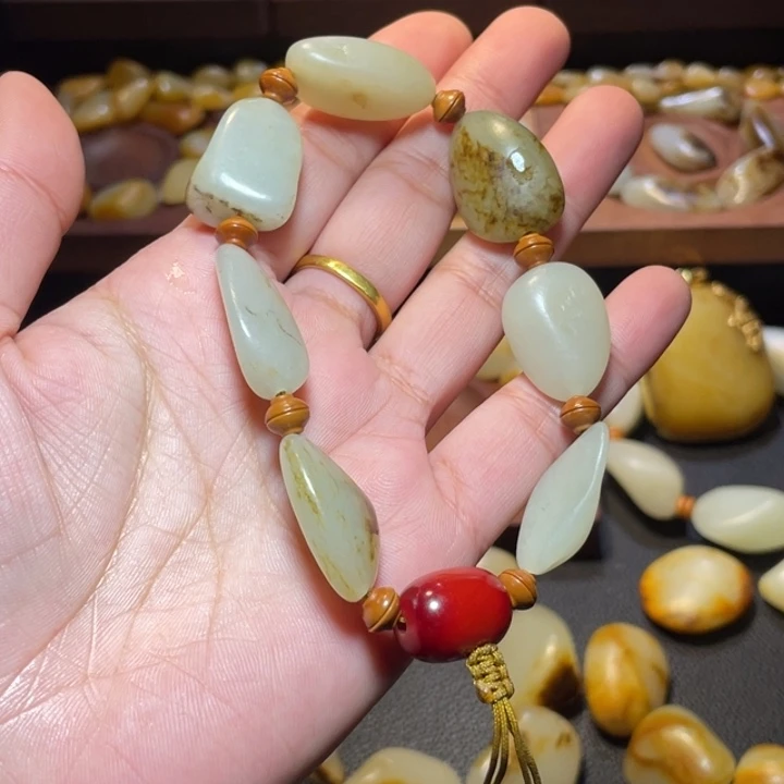 和田玉未镶嵌手链