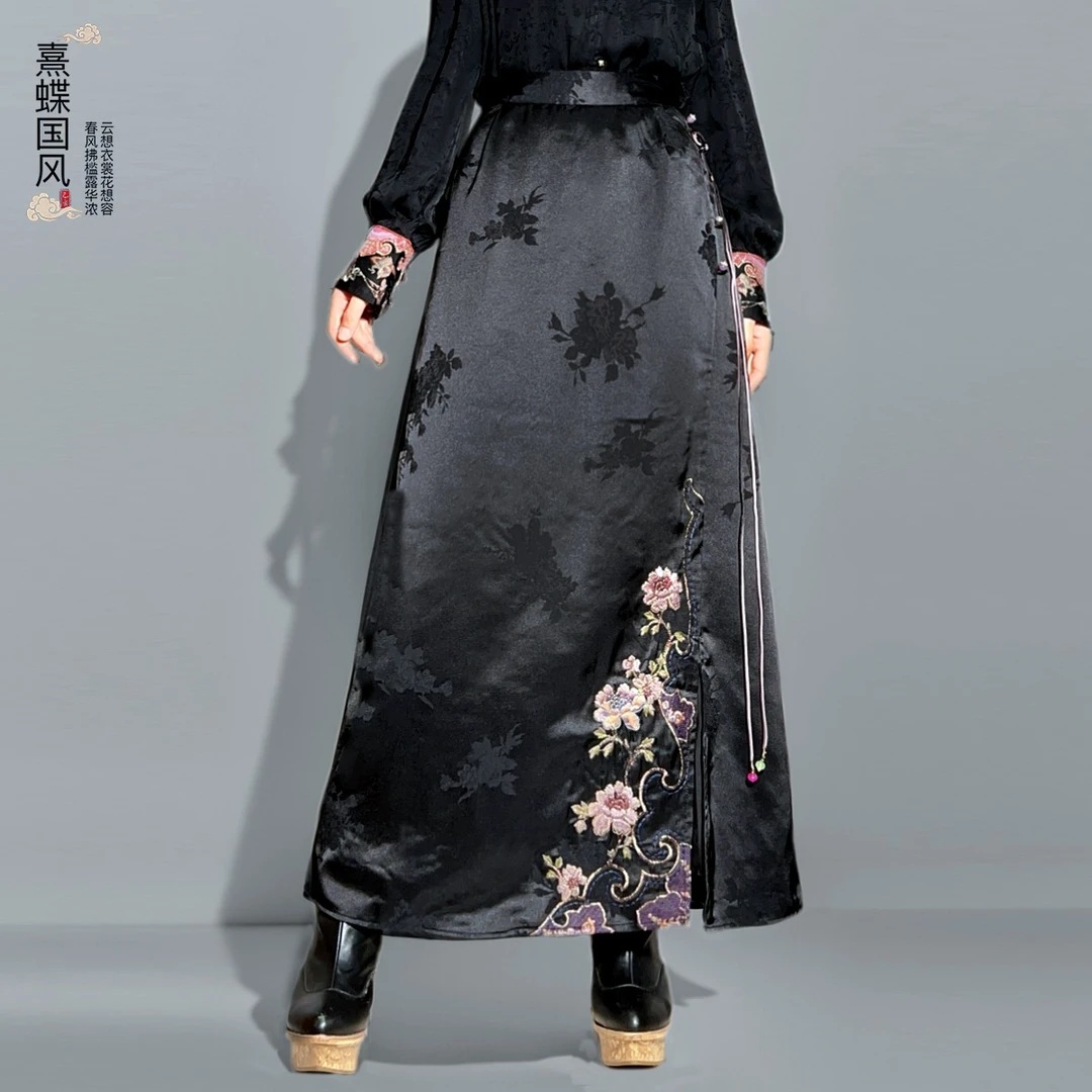 原创新中式国风复古刺绣半松紧腰A版经典百搭半身裙长裙女