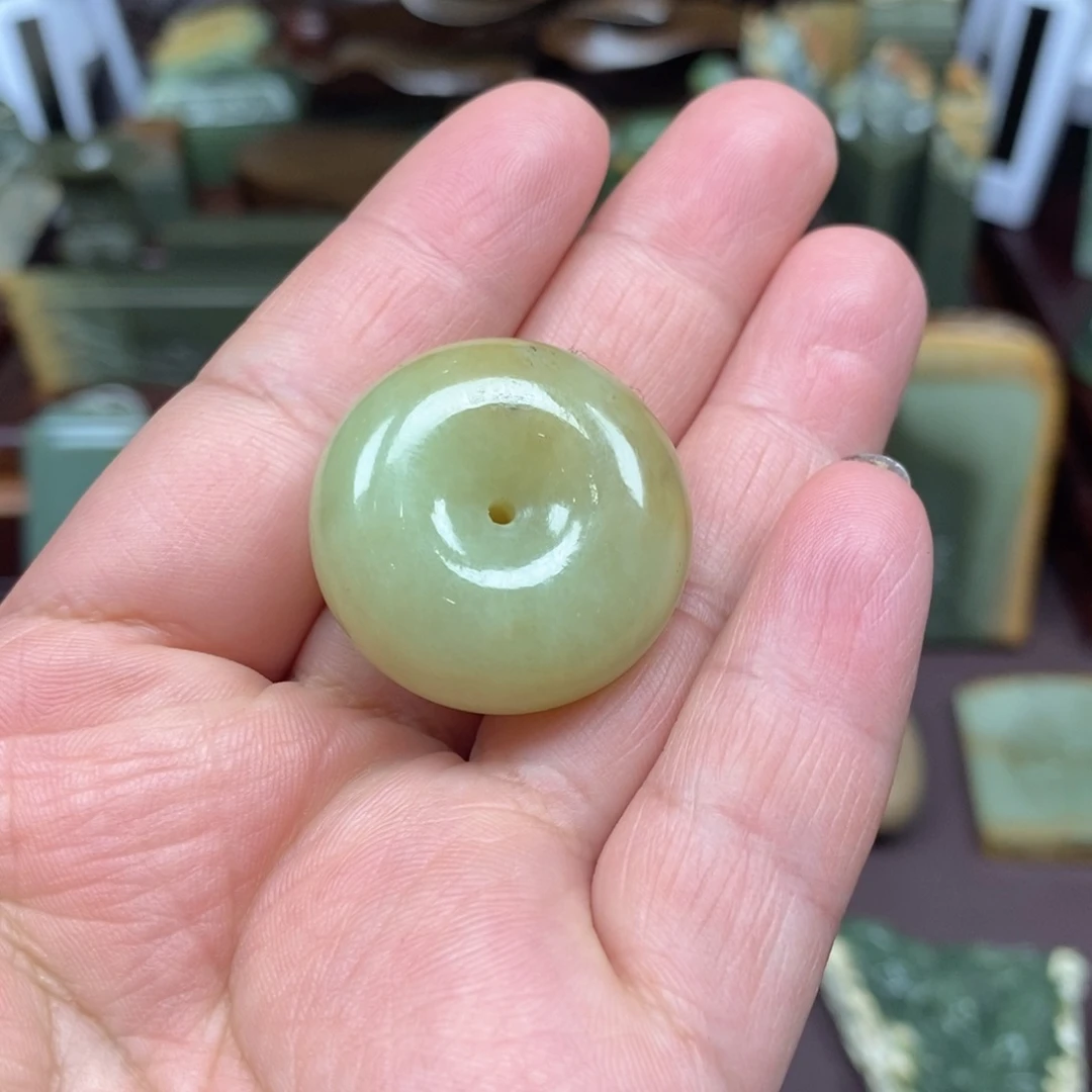 岫岩老玉（透闪石质玉）未镶嵌颈饰