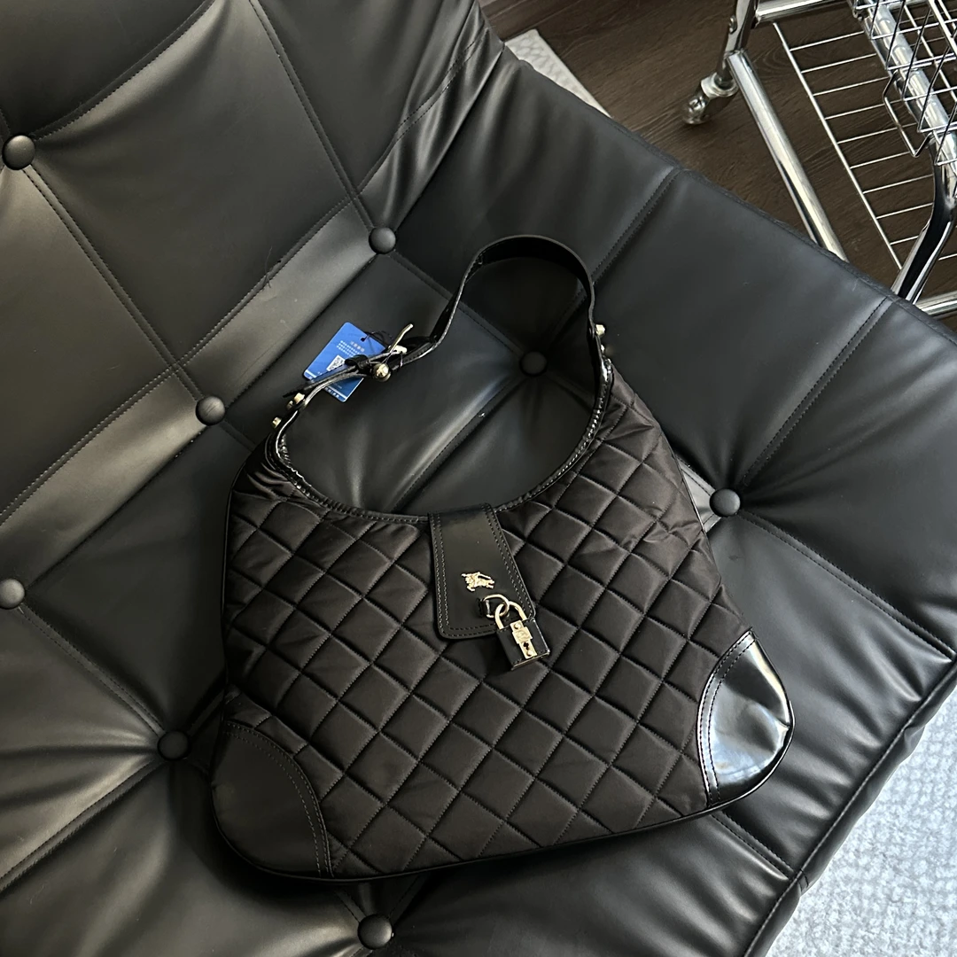 95新 BURBERRY/博柏利 上海自播/巴宝莉单肩包