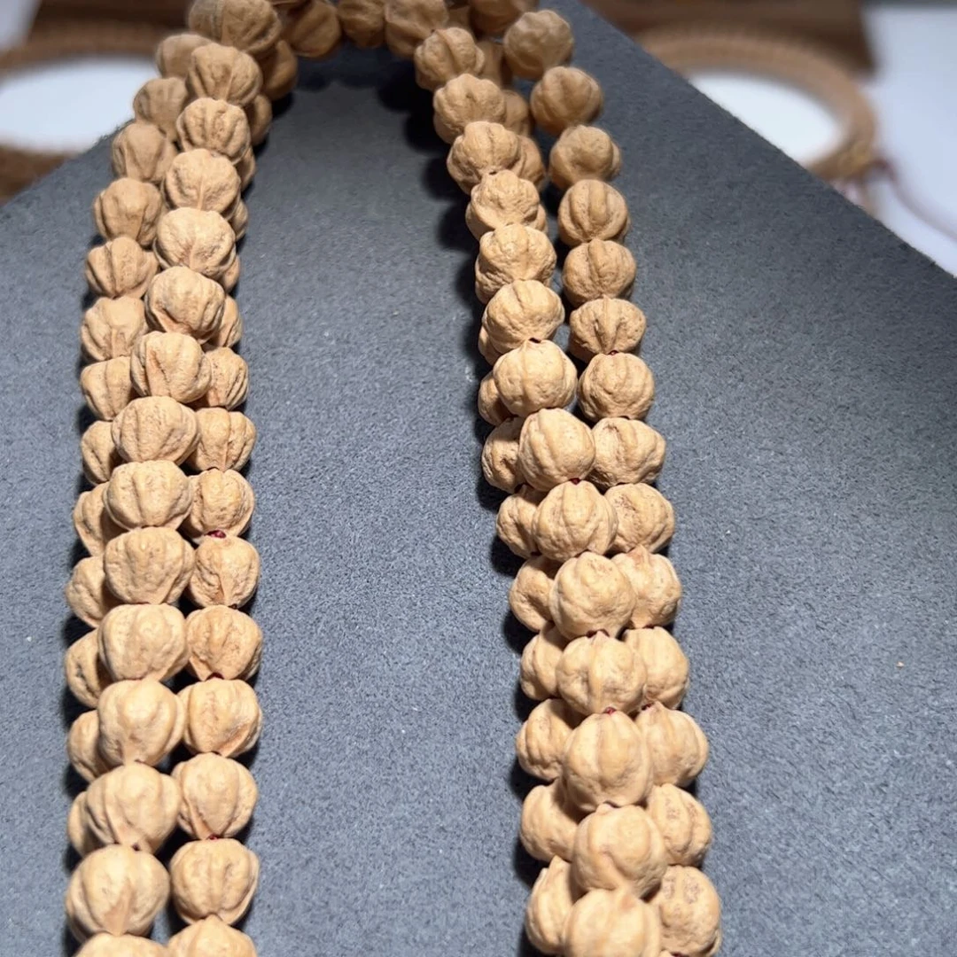 柏香籽/百香籽吊坠好*？原装莲花