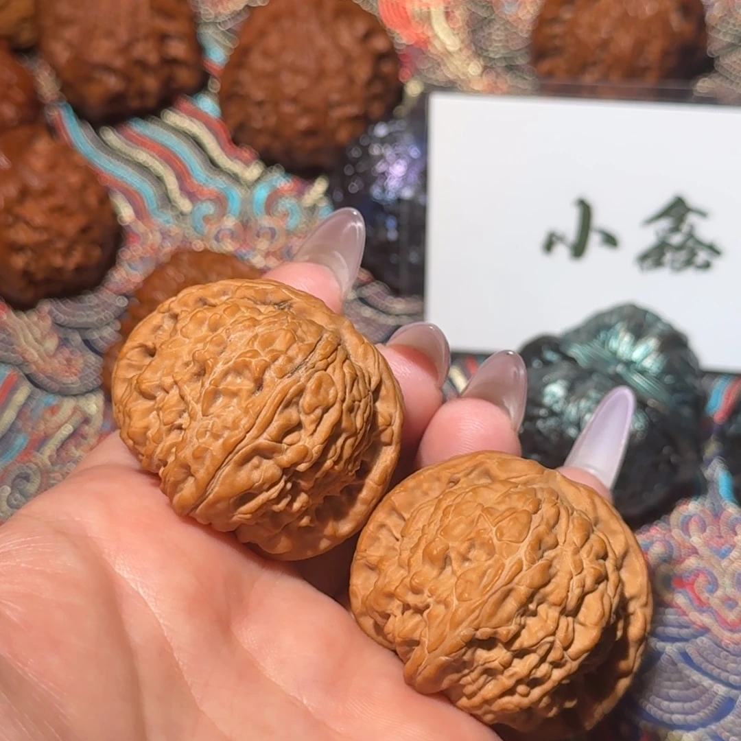把件文玩核桃1813号40闷白闷白文玩核桃