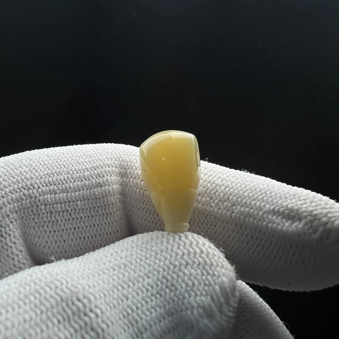 B4564天然蜜蜡制品 微瑕三通9.6mm 一物一图假一罚十