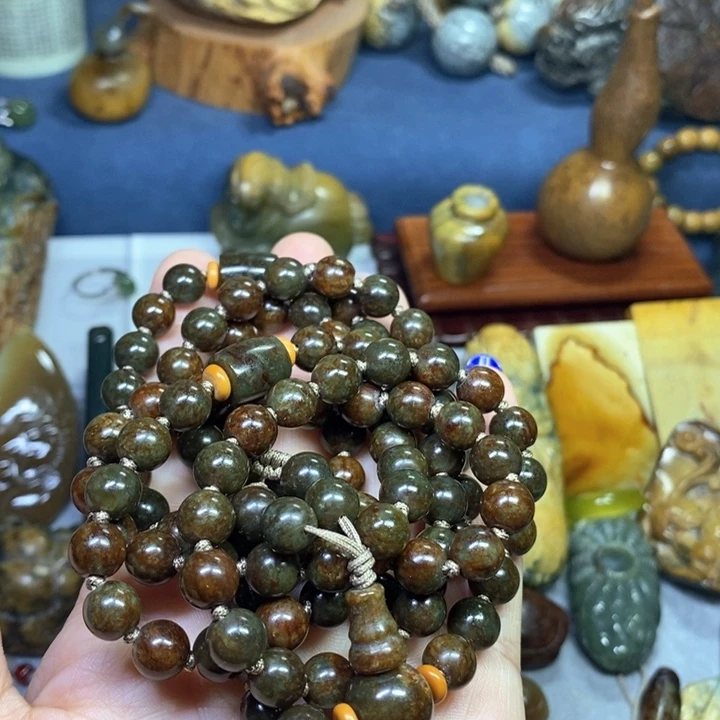 岫岩河磨玉（透闪石质玉）串未镶嵌