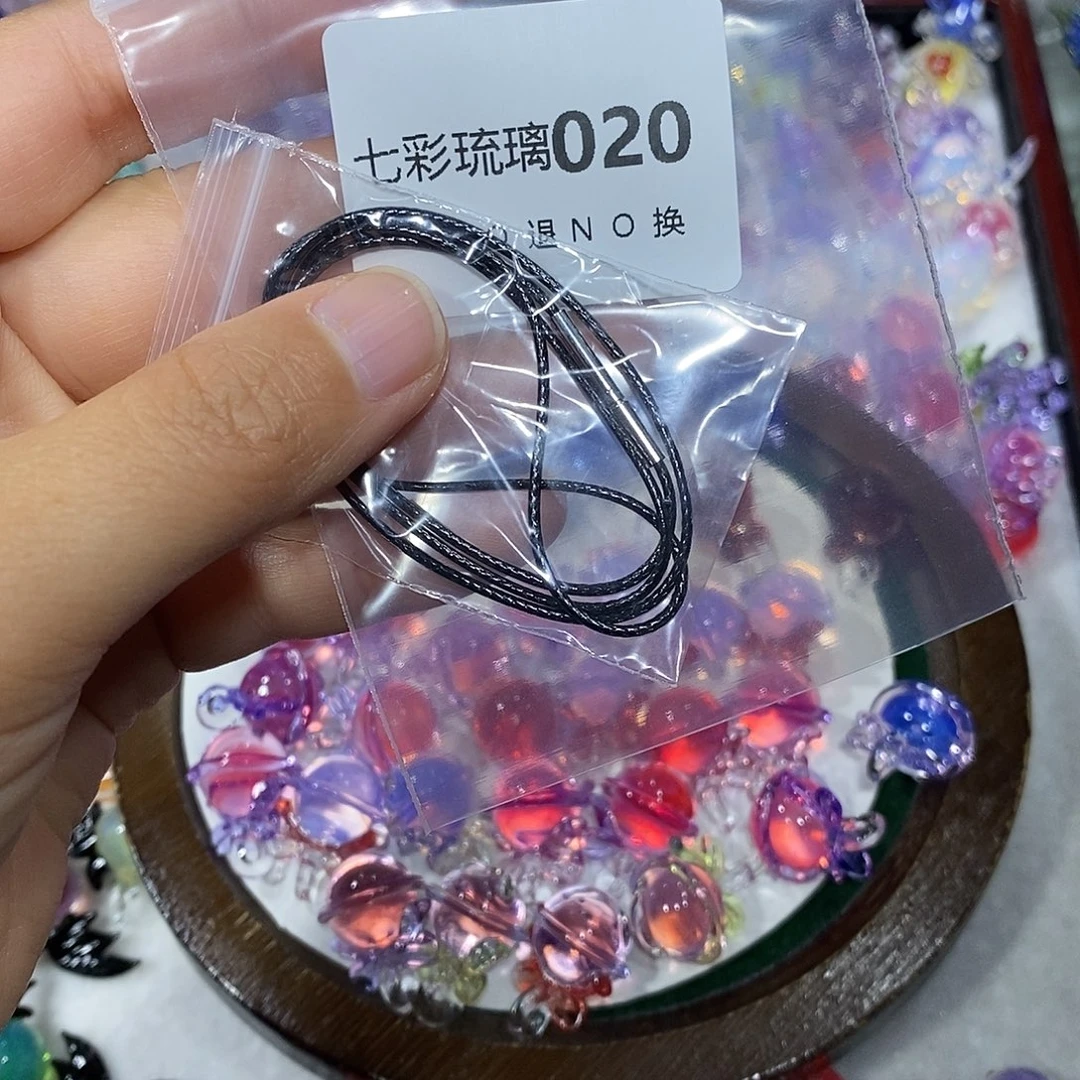 小***.玻璃颈饰20绳子一条