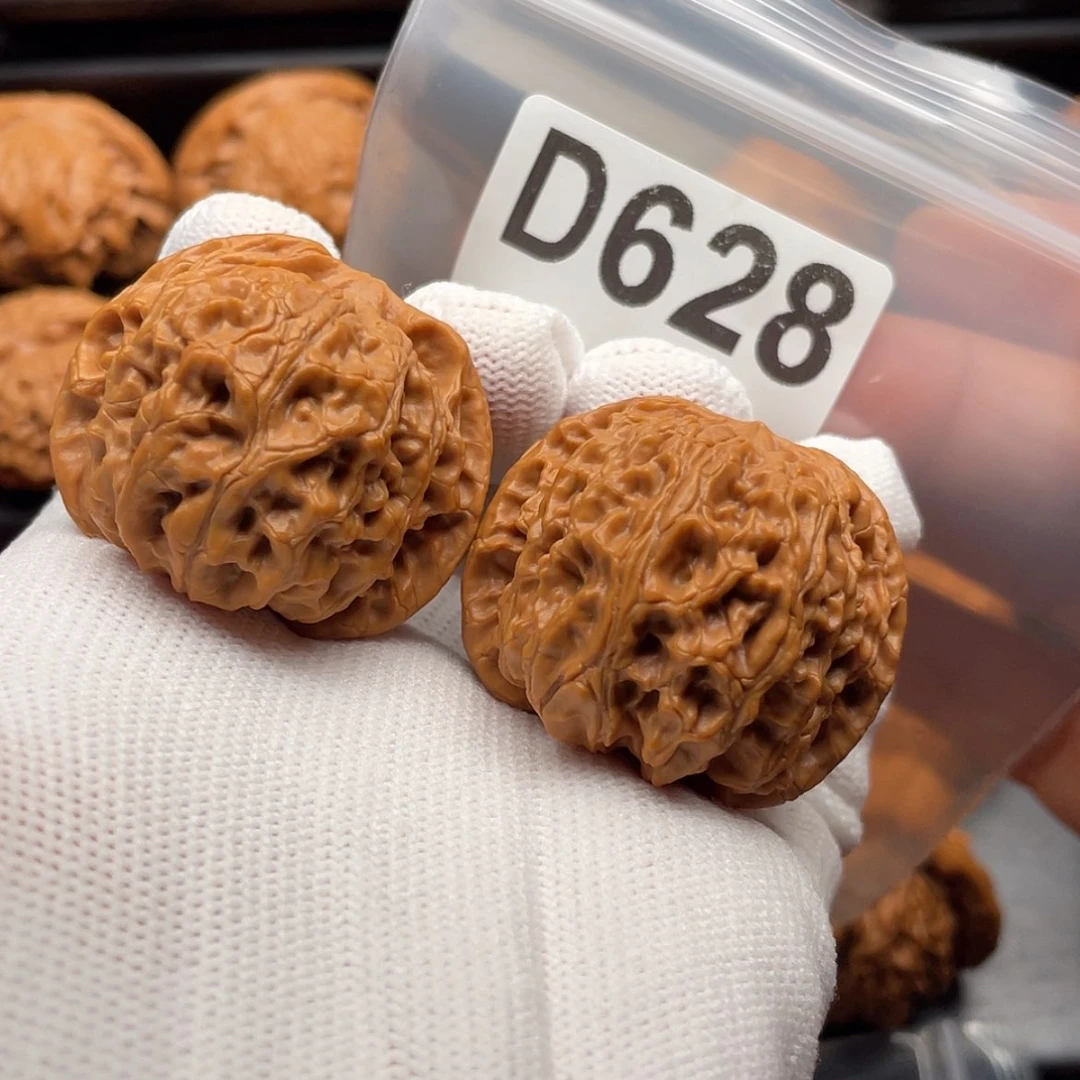 【闪购商品】文玩核桃吊坠D628苹果全品37
