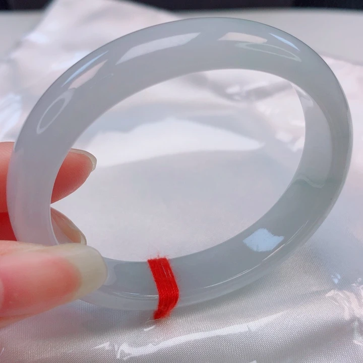翡翠手镯（贵妃镯）未镶嵌