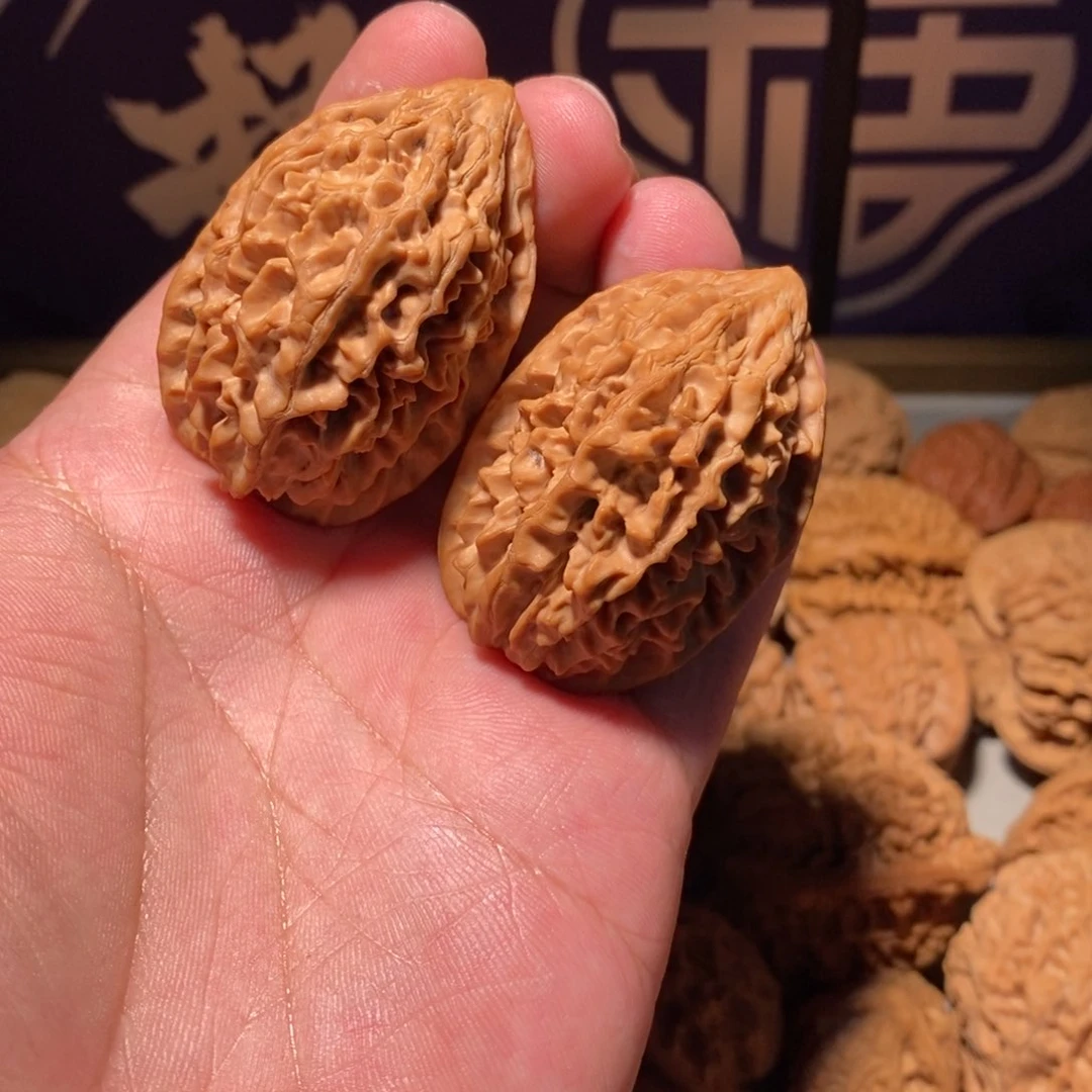 把件核桃34边50高九层妖塔