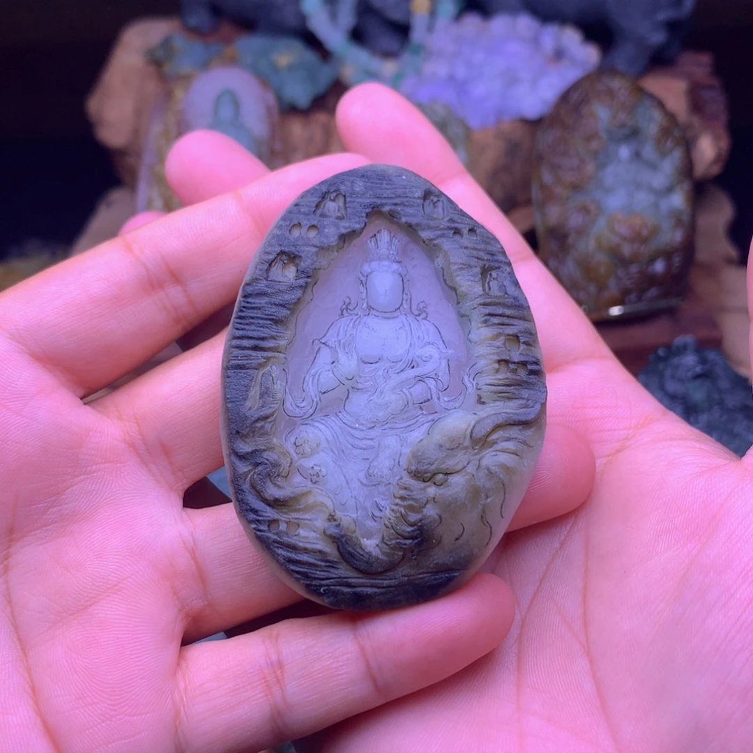 涛***丶定制翡翠未镶嵌翡翠