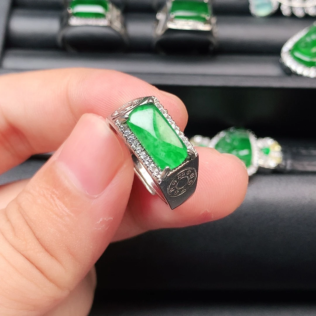 翡翠未镶嵌颈饰天然