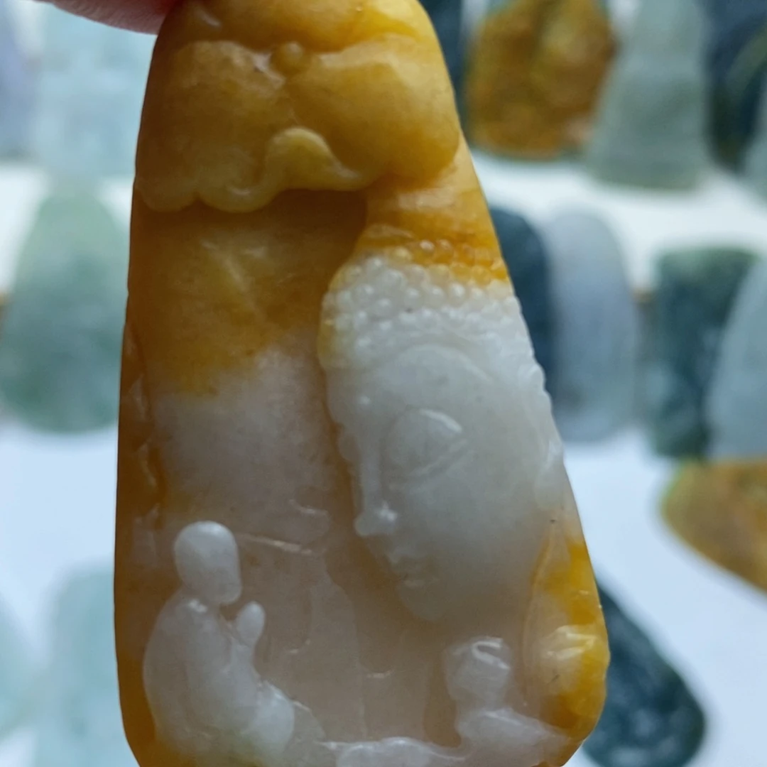 翡翠颈饰未镶嵌翡翠