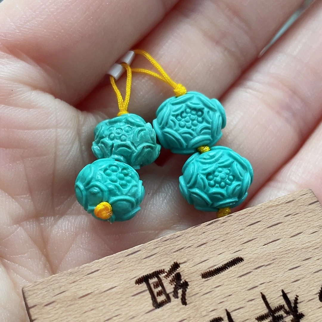 绿松石颈饰未镶嵌