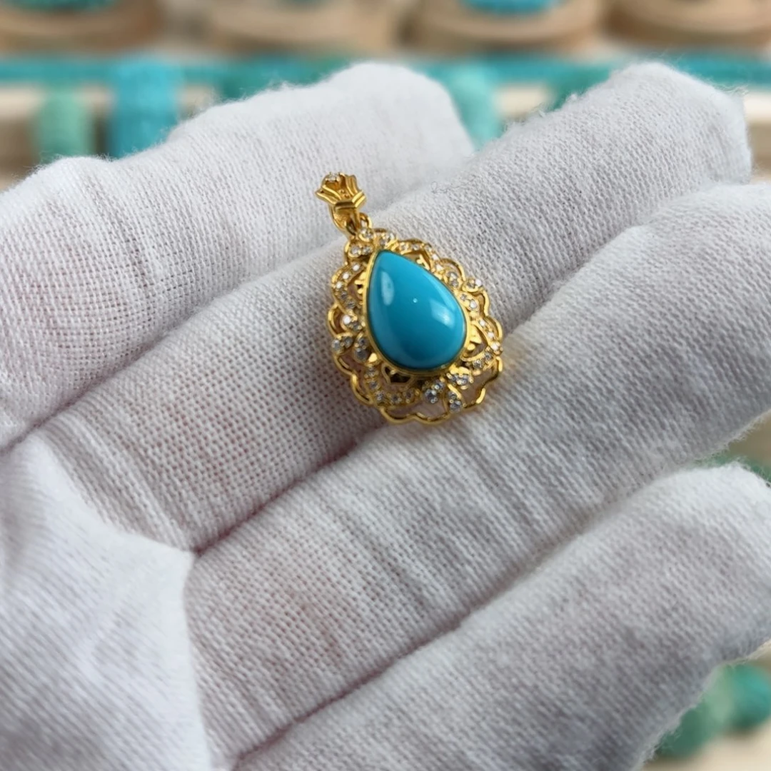 18K金镶嵌绿松石配饰