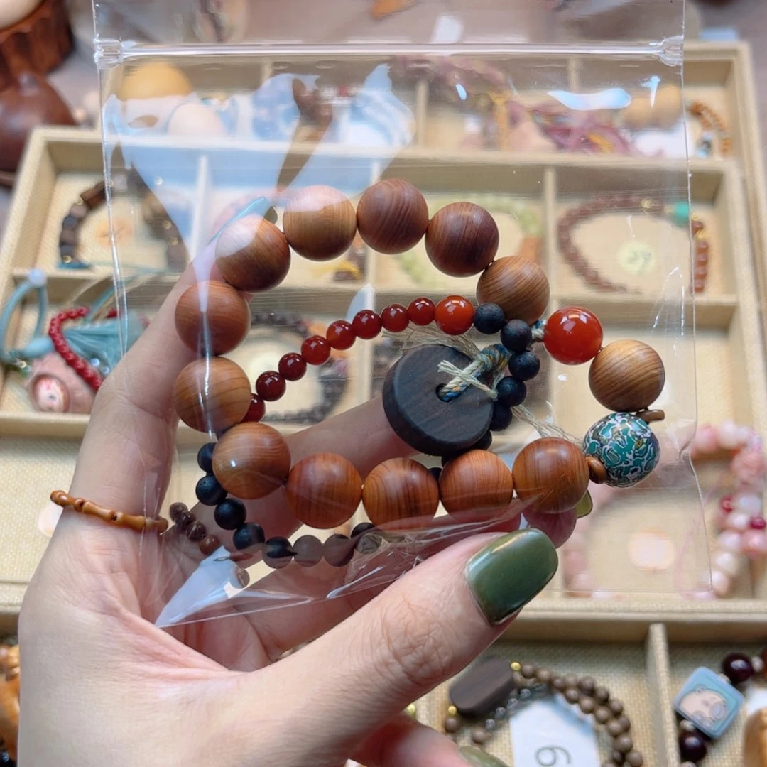 白玉菩提吊坠莓**?白玉菩提单圈