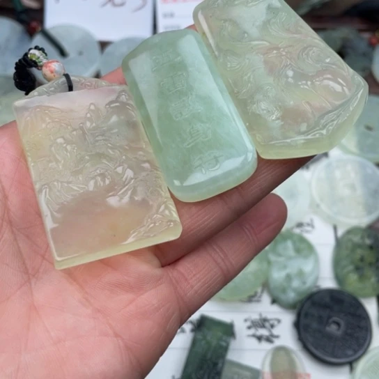 蛇纹石玉抖音未镶嵌鸣*