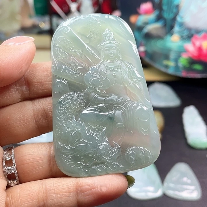 颈饰未镶嵌翡翠哼***。天然缅甸翡翠A货玉龙观音