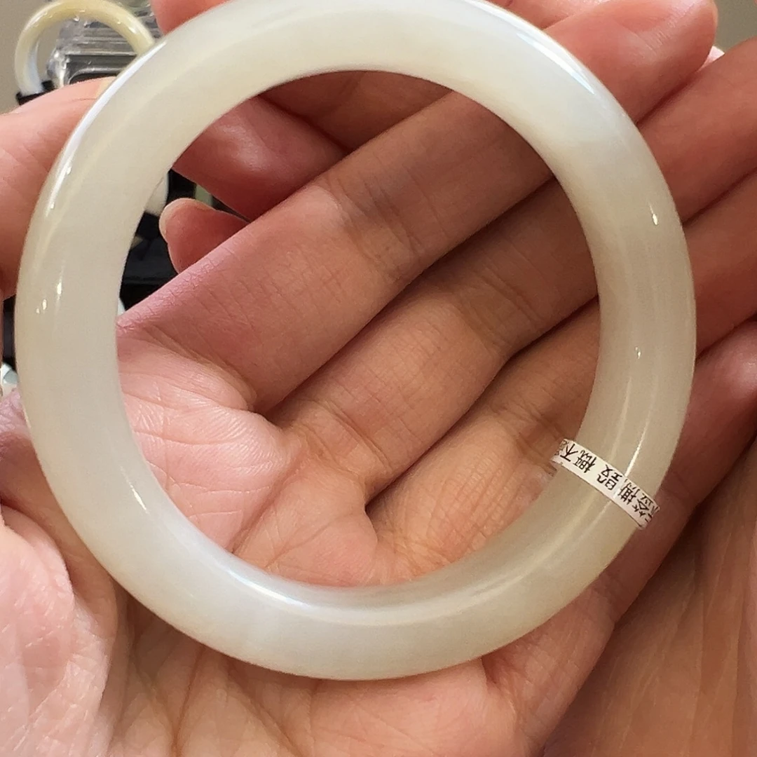 和田玉未镶嵌手镯56.5