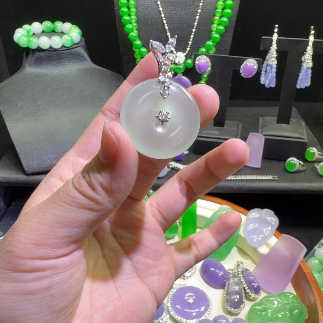 仿水晶银冰晴葡萄肉