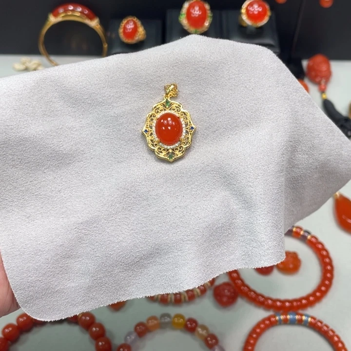 南红玛瑙银S925镶嵌吊坠(赠链)