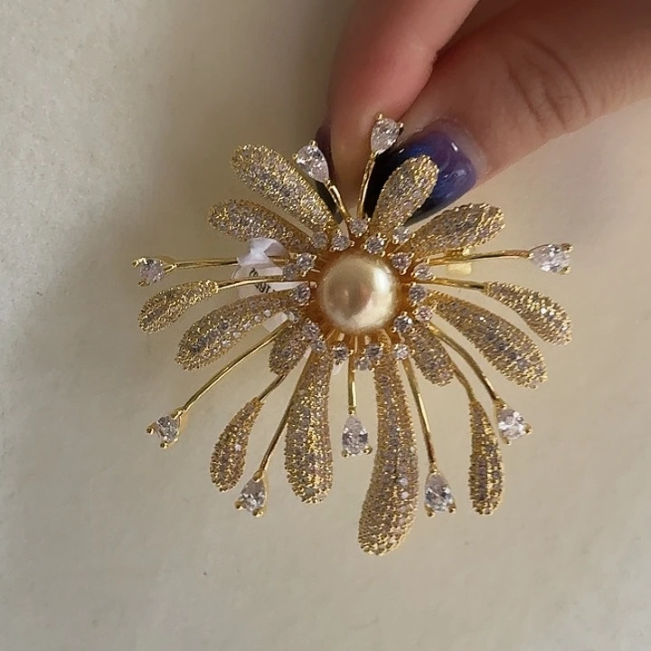 合金海水珍珠胸针