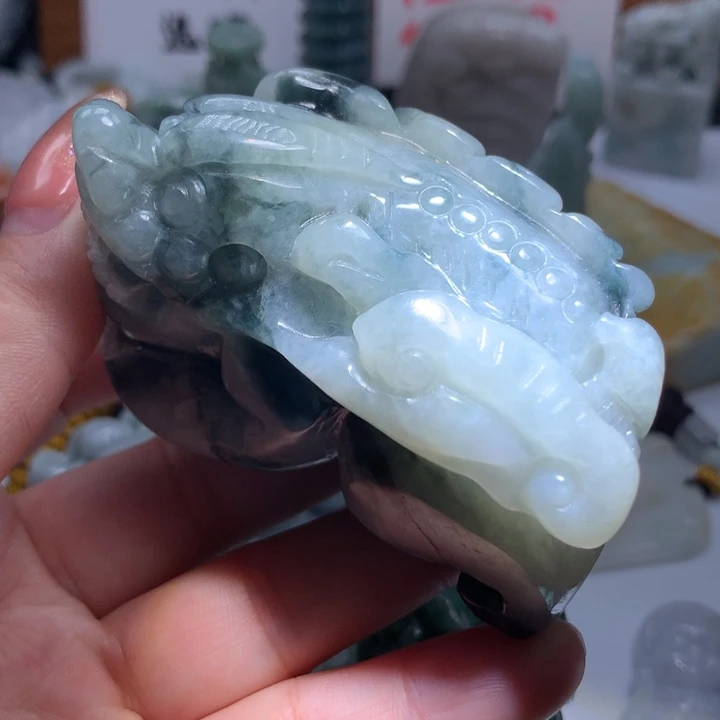 翡翠未镶嵌颈饰保真天然A货翡翠