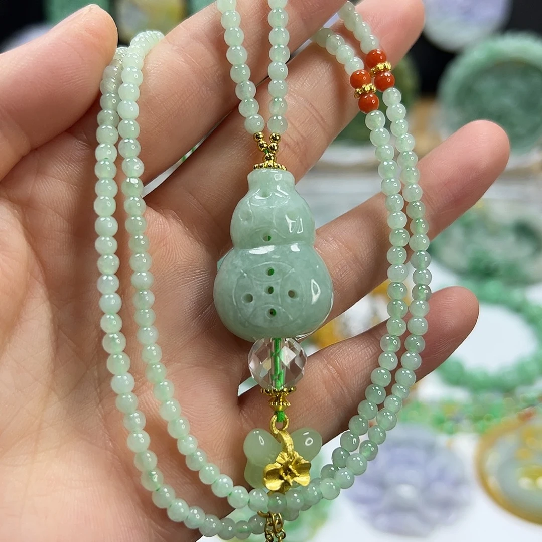 翡翠未镶嵌颈饰吊坠