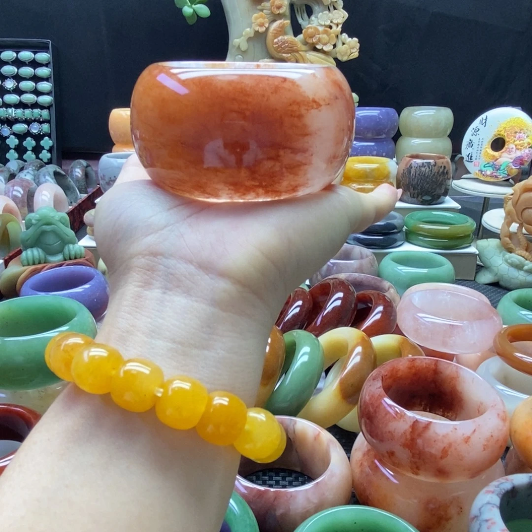 青***风石英质玉未镶嵌手镯