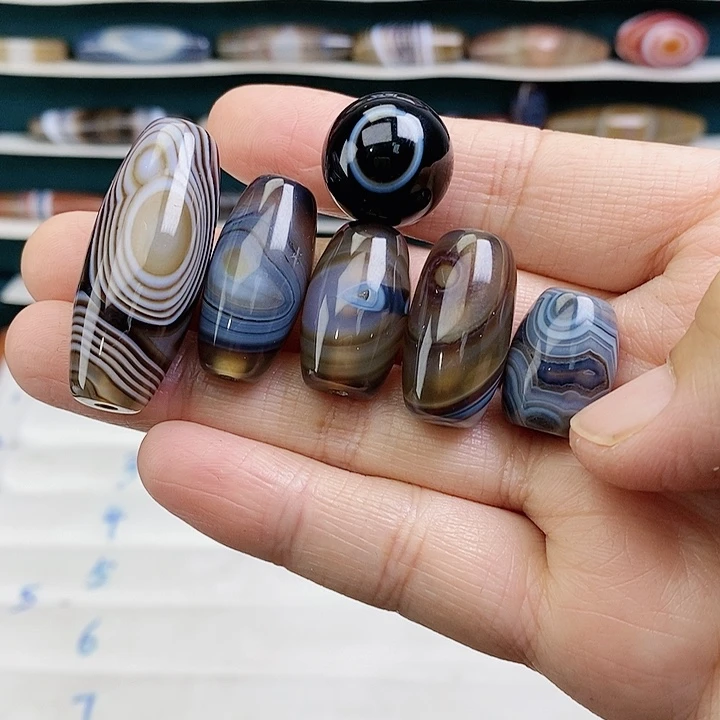 平***乐玛瑙/玉髓未镶嵌颈饰送一