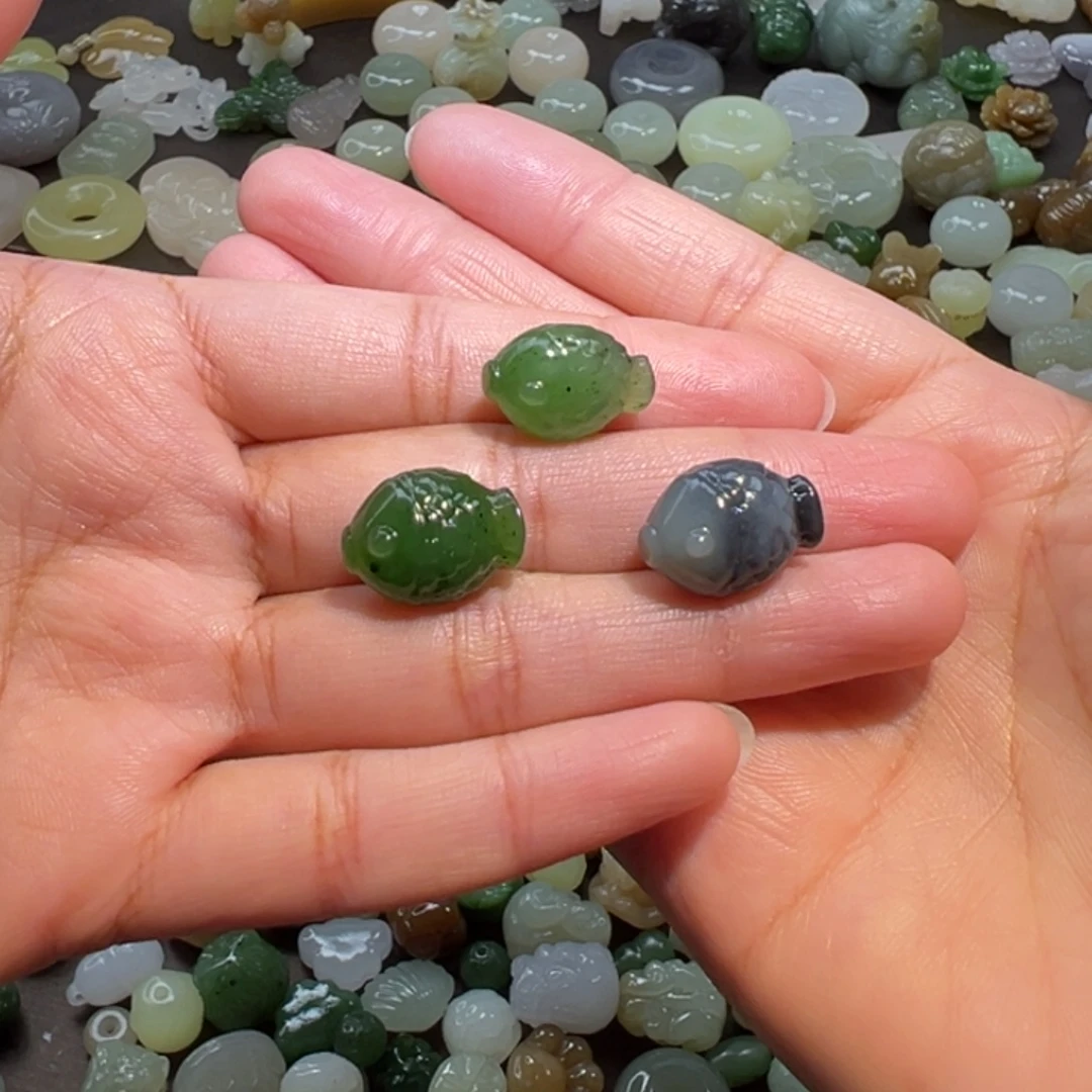 和田玉未镶嵌颈饰98一个多样性发其一