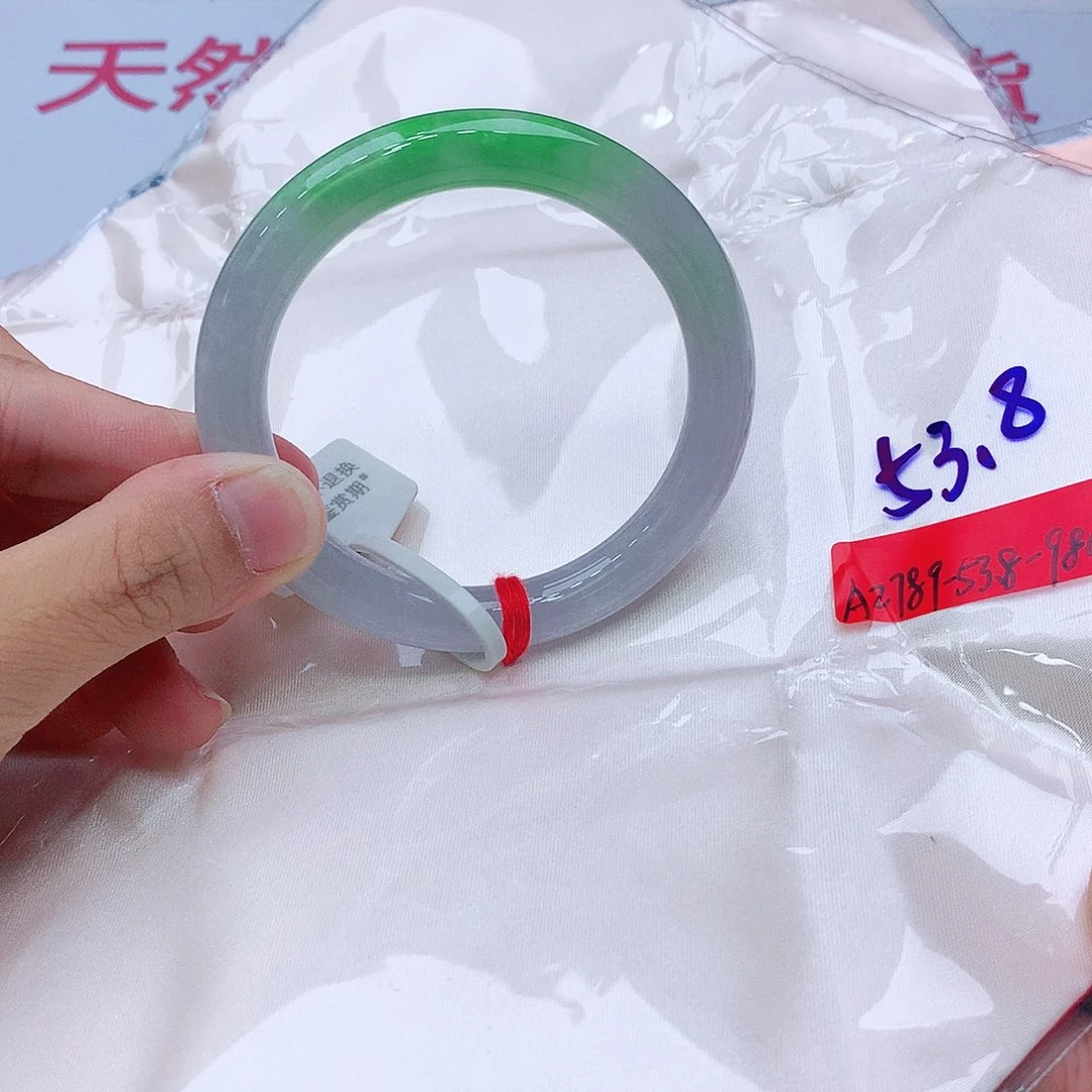 翡翠未镶嵌手镯我