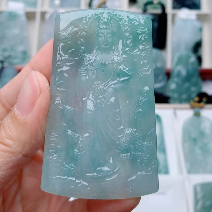 龙***翡翠未镶嵌颈饰观音