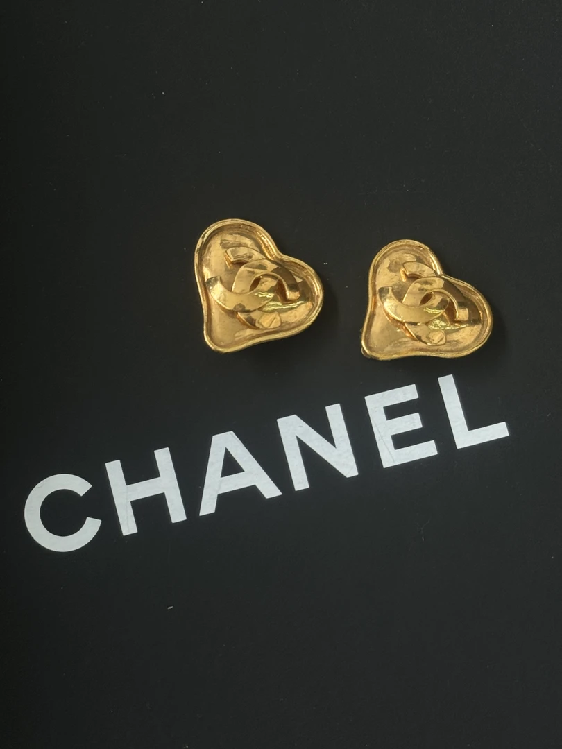 95新 Chanel/香奈儿 爱心大耳夹 3246056