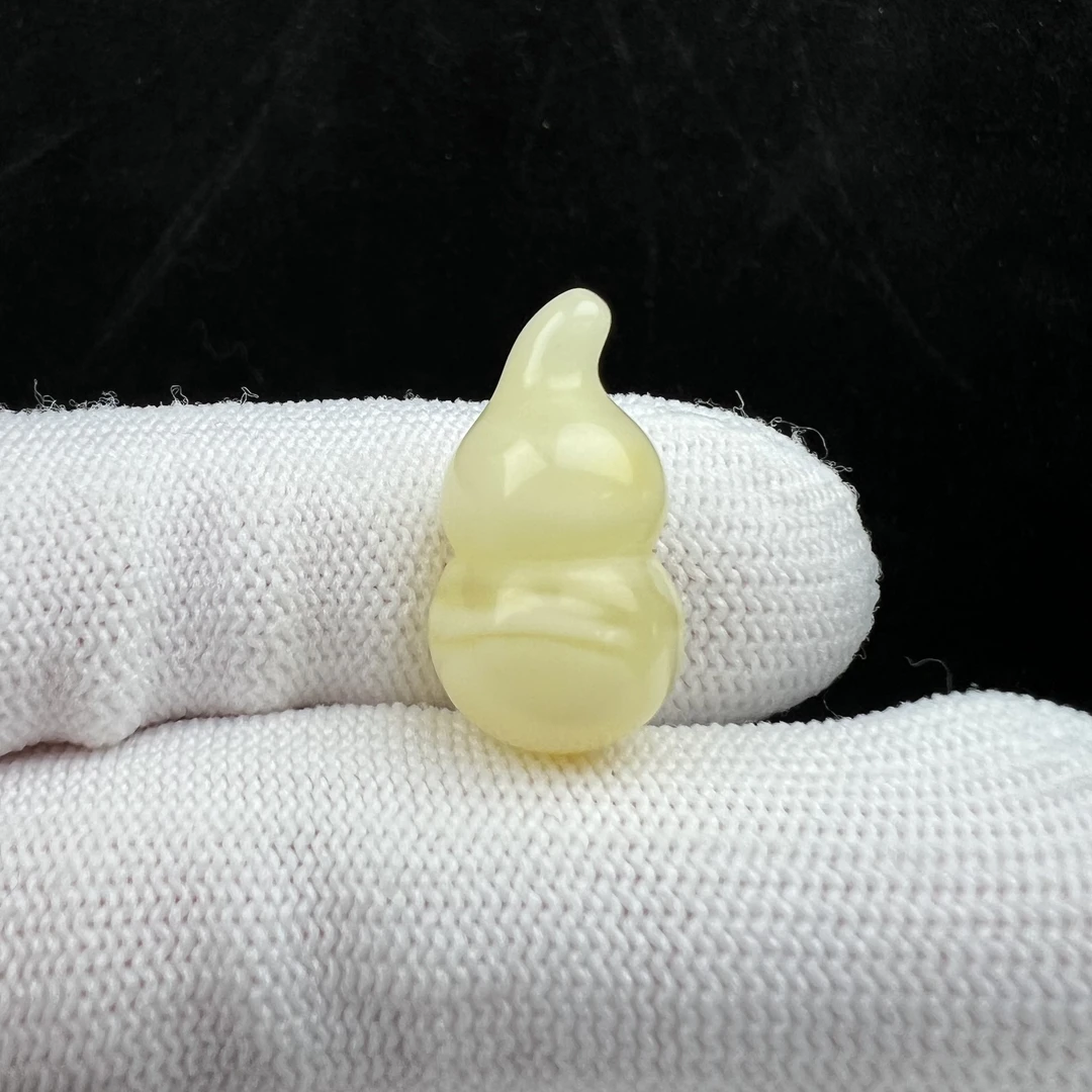 Y5286天然原矿蜜蜡 葫芦12.3*22.5mm支持复检假一罚十