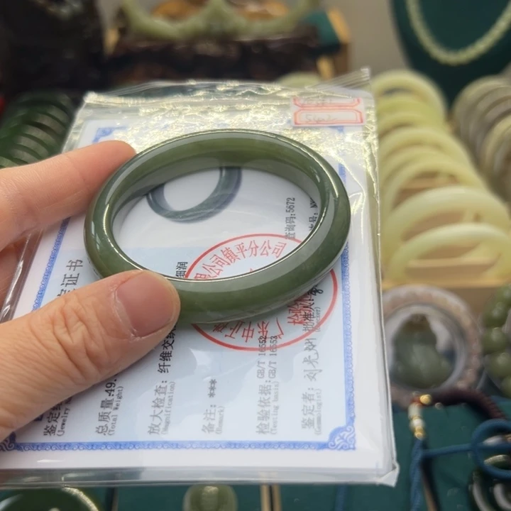 和田玉手镯未镶嵌54.2圈围10341