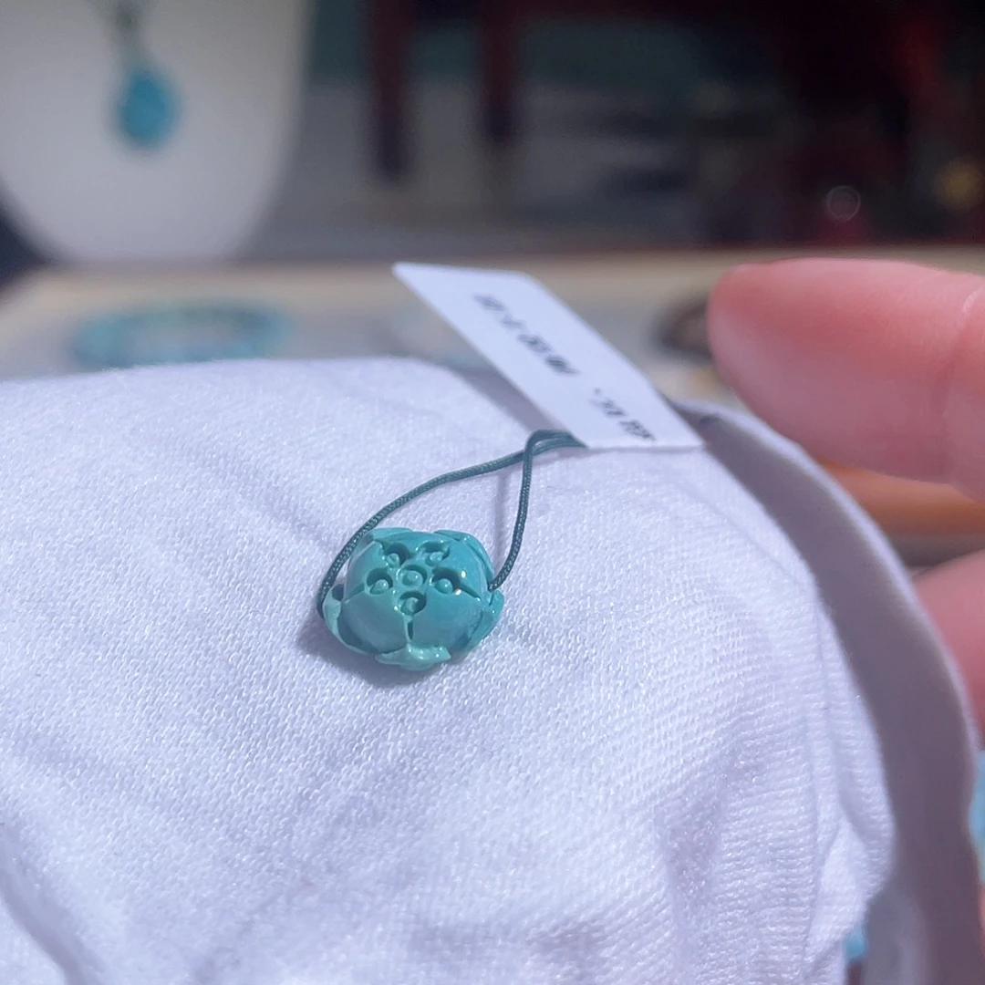 绿松石配饰未镶嵌