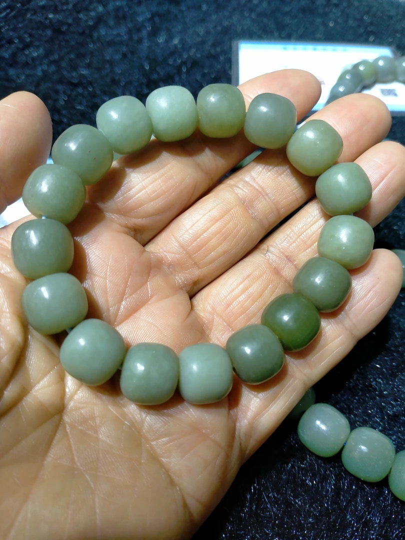 和田玉手链，颜色备注浅色深色即可多样性发一