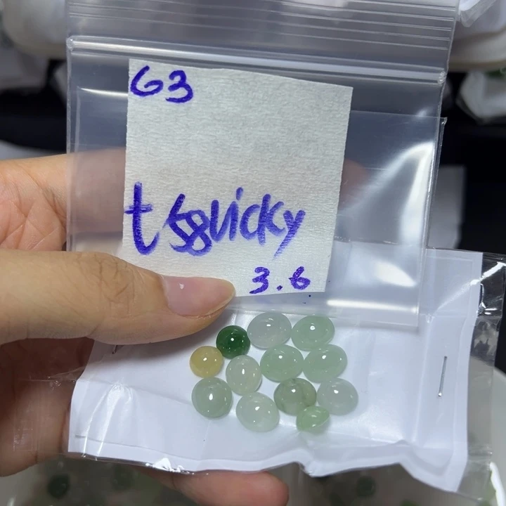 【闪购商品】定制翡翠未镶嵌V***y不退换