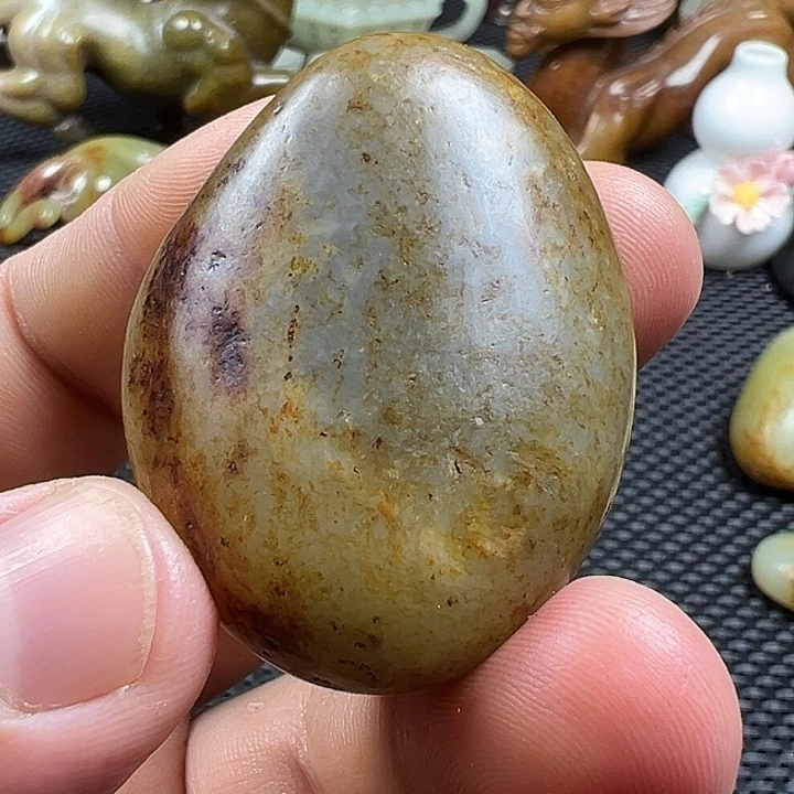 深***吸和田玉未镶嵌颈饰