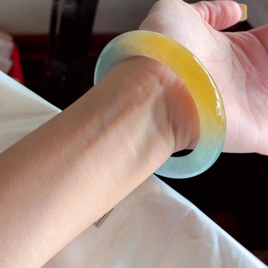 翡翠未镶嵌手镯53圆条 三彩福禄寿种色兼备 灵