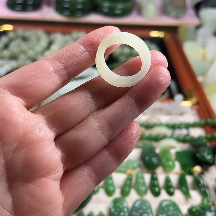 和田玉（糖玉）未镶嵌手链