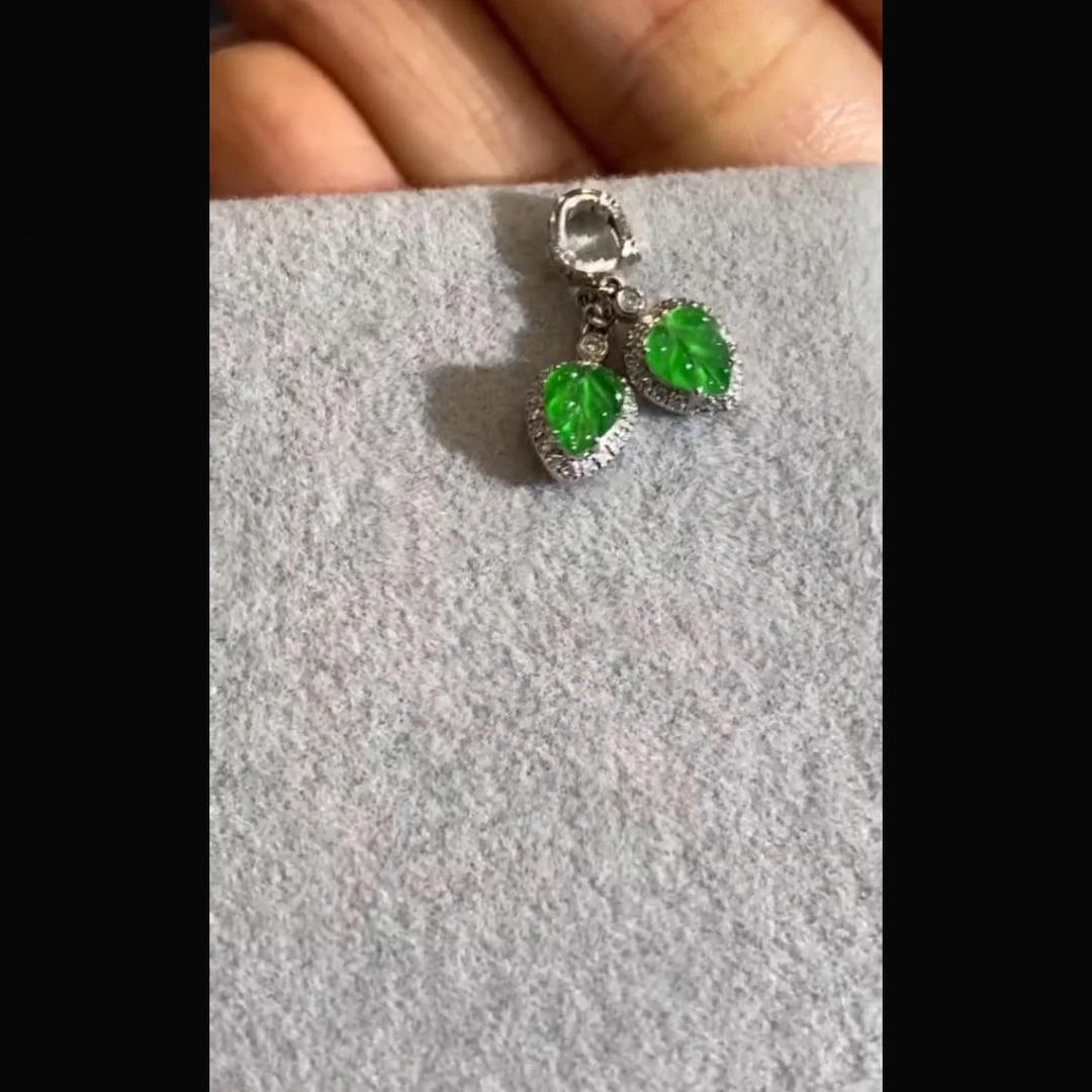 翡翠颈饰吊坠百搭新年配饰